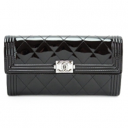 シャネル 長財布 CHANEL 財布 二つ折りフラップ BOY CHANEL/ボーイシャネル キルティング/マトラッセ パテントレザー ブラック A68910 Y25115 94305/PATENT BLACK