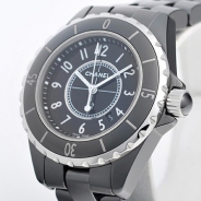 シャネル Ｊ１２ ３３ H0682