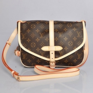 ルイヴィトン　LOUIS VUITTON　ヴィトン　LV　モノグラム　バッグ　ショルダーバッグ　ソミュール30　M42256
