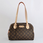ルイヴィトン　LOUIS VUITTON　ルイヴィトン　LV　バッグ　モノグラム　ショルダーバッグ　モントルグイユPM　M95565