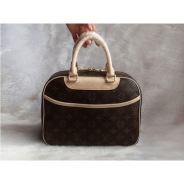 【LOUISVUITTON/ルイヴィトン】モノグラム トゥルーヴィル ボストン バッグ M42228