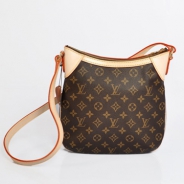 ルイヴィトン　LOUIS VUITTON　ヴィトン　モノグラム　LV　 ショルダーバッグ　オデオンPM　M56390