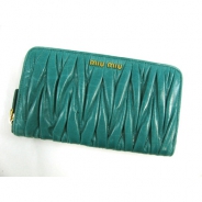 miu miu（ミュウミュウ）【訳あり品】ラウンド長財布/TURCHESE（グリーン）/カーフ5M0506