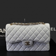 シャネル CHANEL マトラッセライン キャビアスキン ショルダーバッグ ホワイト×ゴールド金具 A1113