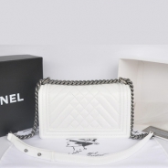 シャネル チェーンショルダーバッグ ボーイシャネル マトラッセ ココマーク A90191-5 CHANEL バッグ