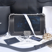 CHANEL シャネル ボーイシャネル　ローズフォンセ ビジューデザイン A67086-10 ヴィンテージ金具