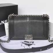 CHANEL　シャネル　ボーイシャネル チェーンショルダーバッグ　マトラッセ　A67086-7 ヴィンテージ金具