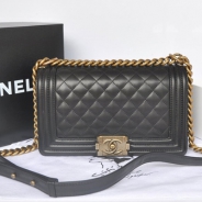 CHANEL　シャネル　ボーイシャネル チェーンショルダーバッグ　マトラッセ　A67086-2 ヴィンテージ金具