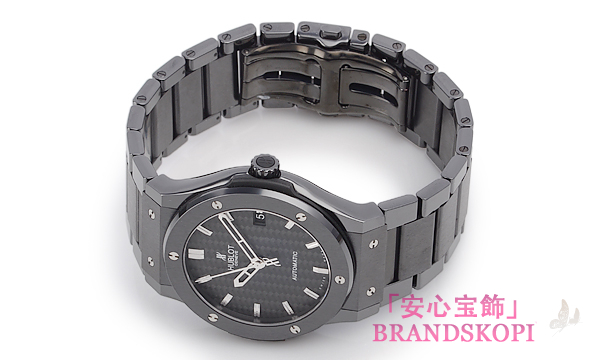 ウブロ クラシックフュージョン ブラックマジック セラミック４５ｍｍ 511.CM.1770.CM