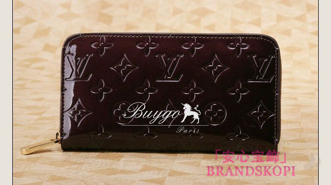 ルイヴィトン　　ヴィトン　財布　LV　ヴェルニ　ラウンドジップ長財布　ジッピーウォレット　アマラント　M93522