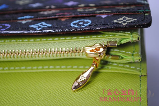 ルイヴィトン LOUIS VUITTON M93748 モノグラムマルチカラー ポルト フォイユサラ 2つ折り財布 ピスタッシュ
