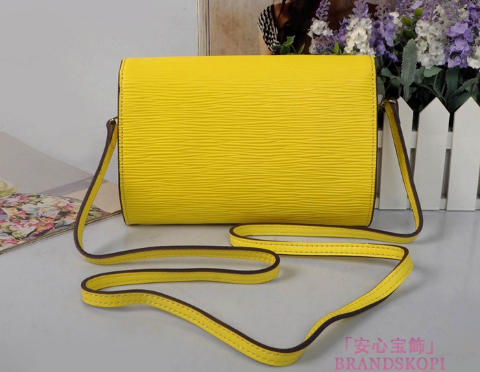  ルイヴィトン LOUIS VUITTON エピ ルイーズ ショルダー バッグ コライユ クラッチ M41105