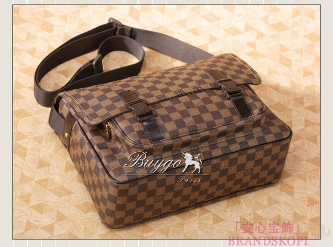 ルイ ヴィトン　ダミエ　エベヌ　メッセンジャーメルヴィル　N51125　LOUIS VUITTON