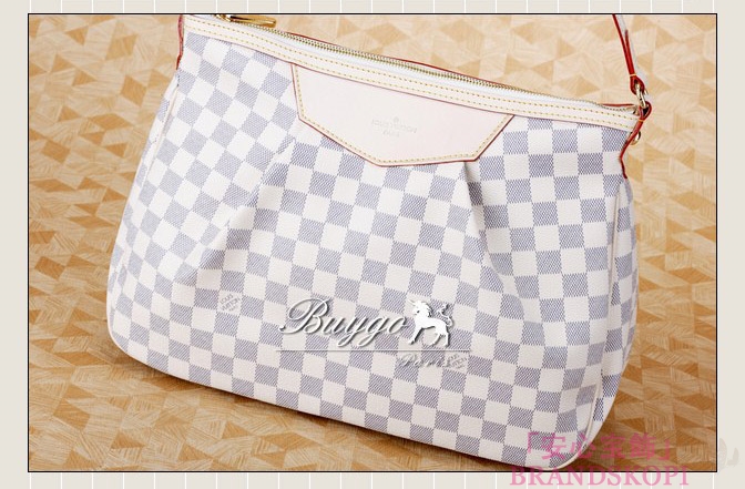 LOUISVUITTON　ルイヴィトン　ダミエアズール　LV　バッグ　ショルダーバッグ　シラクーサGM PM MM　N41111 N41112 N41113