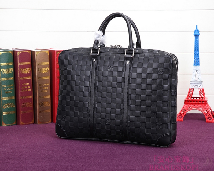 ルイヴィトン LOUIS VUITTON ダミエアンフィニ メテオール ポルト ドキュマンヴォワイヤージュ N41197