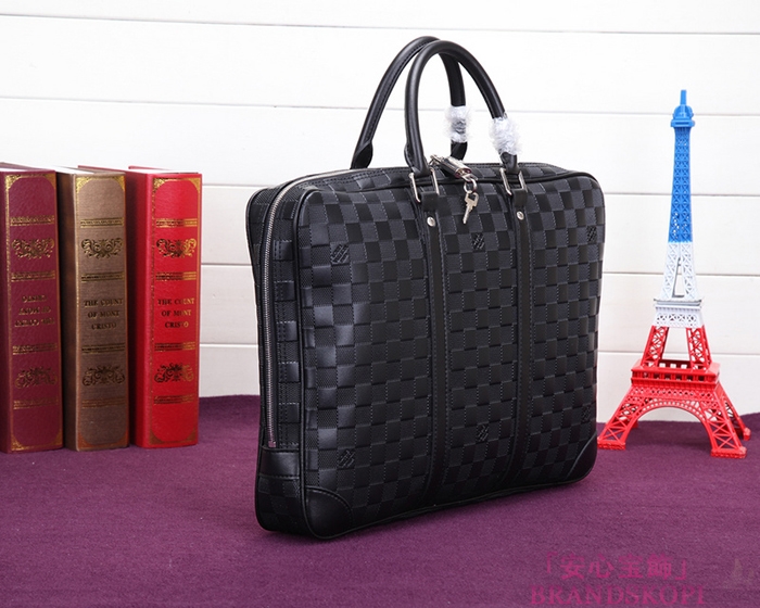 ルイヴィトン LOUIS VUITTON ダミエアンフィニ メテオール ポルト ドキュマンヴォワイヤージュ N41197