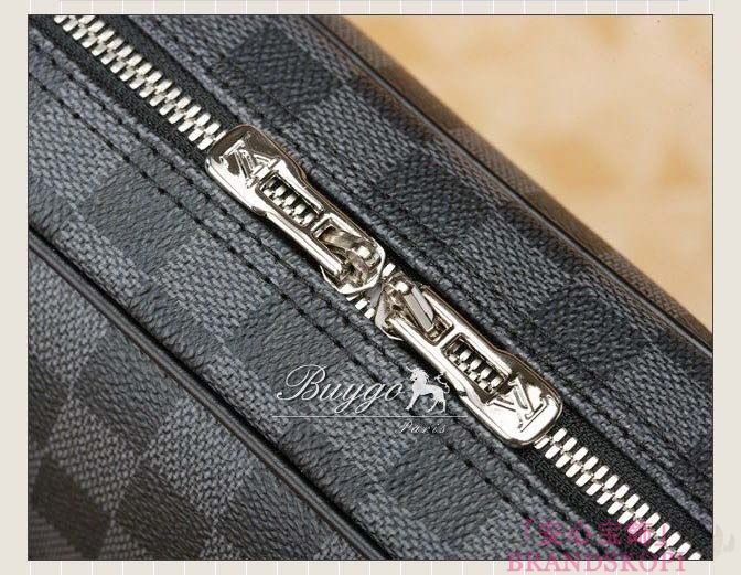 【LOUIS VUITTON/ルイヴィトン】ダミエグラフィット ポルト ドキュマンヴォワヤージュ/N41125/ブリーフ