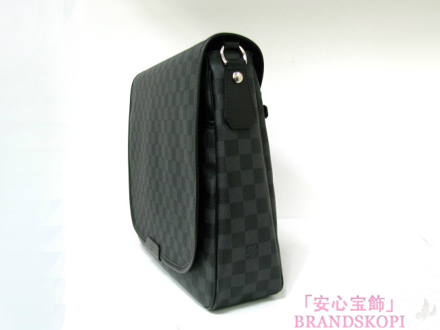 LOUIS VUITTON（ルイヴィトン）ダニエルGM/ショルダーバッグ/ダミエグラフィット/メンズN58033