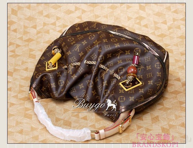 LOUIS VUITTON ルイヴィトン 2009年コレクション モノグラム カラハリGM PM ショルダーバッグ M97015 M97016