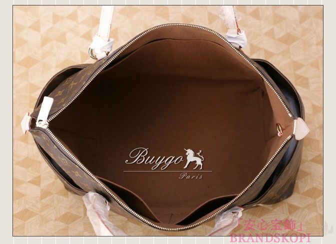 LOUIS VUITTON　ルイヴィトン　モノグラム　LV　ヴィトン　ショルダーバッグ　トータリーPM MM　M56688 M56689