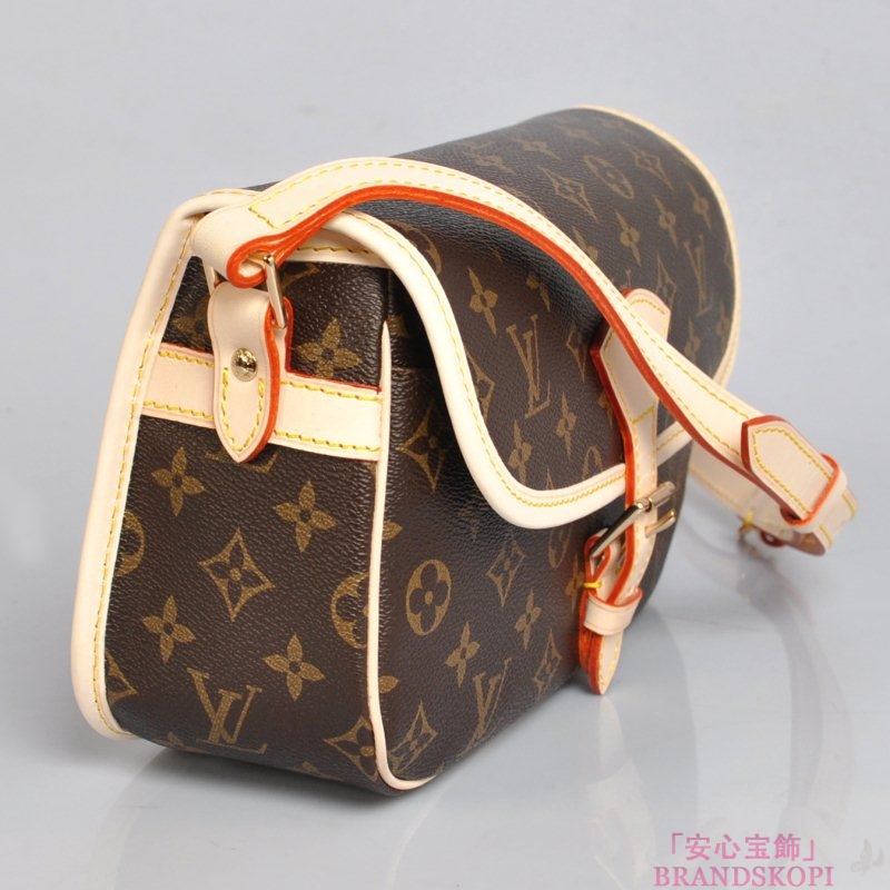 LOUISVUITTON　ルイヴィトン　モノグラム　LV　バッグ　ソローニュ　M42250