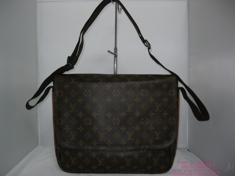 ルイヴィトン　LOUIS VUITTON　ヴィトン　LV　バッグ　モノグラム　メンズ　メッセンジャーGM　ボブール　M97039