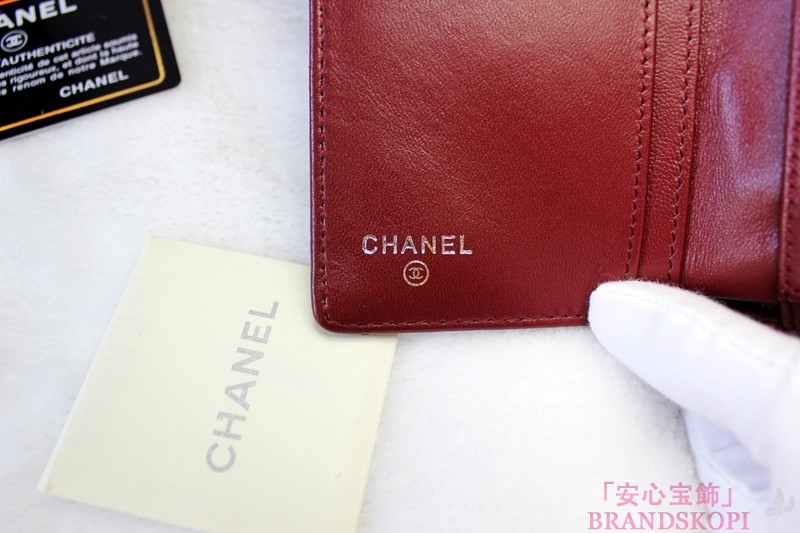 シャネル　CHANEL 長財布　3折　A31506　タイムレスクラシック　マトラッセ/ラムスキン　ブラック/ボルドー