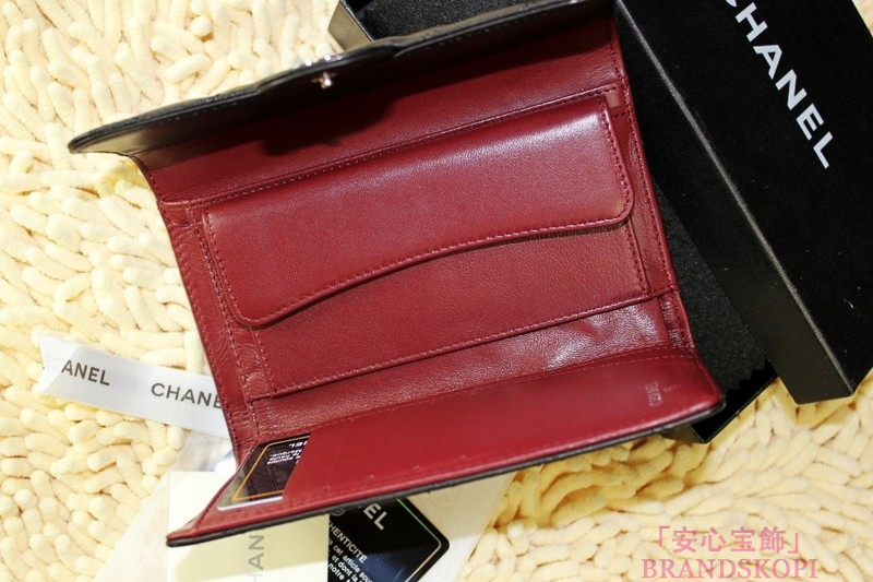 シャネル　CHANEL 長財布　3折　A31506　タイムレスクラシック　マトラッセ/ラムスキン　ブラック/ボルドー