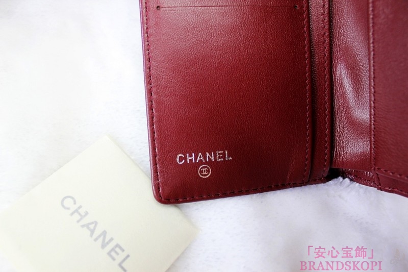 シャネル　CHANEL 長財布　3折　A31506　タイムレスクラシック　マトラッセ/ラムスキン　ブラック/ボルドー