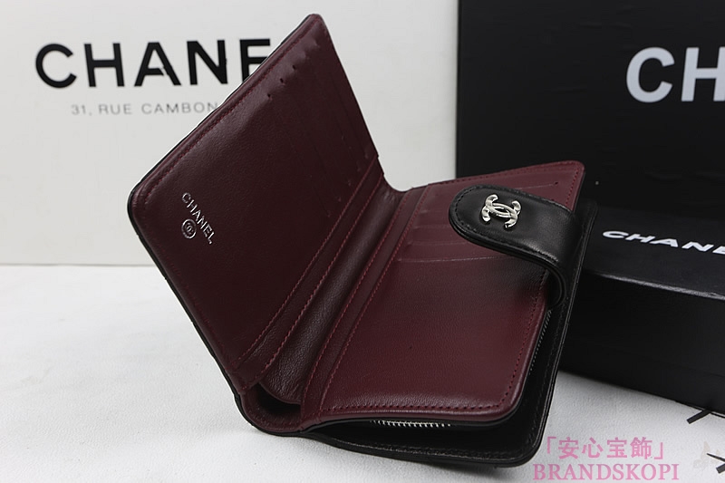 CHANEL シャネル 財布 A48667 ブラック／ボルドー / シルバー マトラッセ