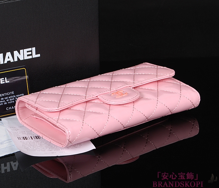 シャネル CHANEL 長財布 三つ折り ココマーク マトラッセ キルティング エナメル ピンク A31506