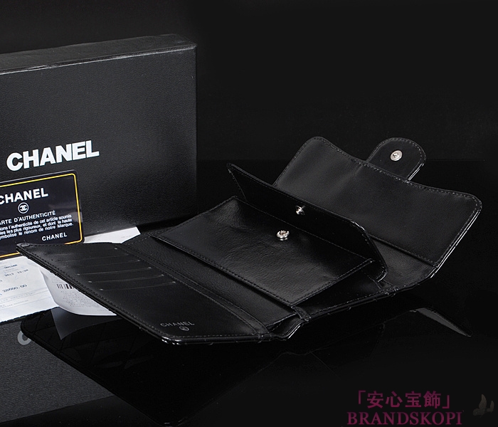 シャネル CHANEL 長財布 三つ折り ココマーク マトラッセ キルティング エナメル ブラック A31506