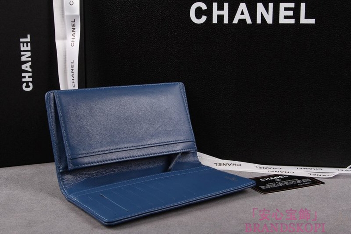 シャネル 長財布 CHANEL 財布 二つ折り  マトラッセ  ラムスキン ブルー A61667