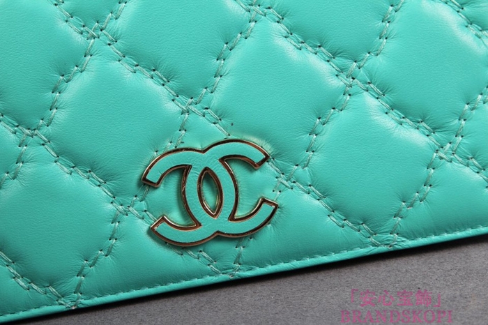 シャネル 長財布 CHANEL 財布 二つ折り  マトラッセ  ラムスキン ライトブルー A61667