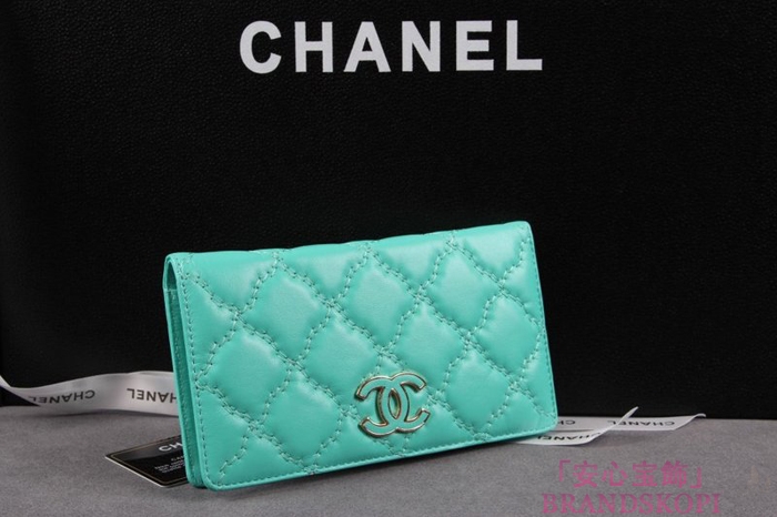 シャネル 長財布 CHANEL 財布 二つ折り  マトラッセ  ラムスキン ライトブルー A61667