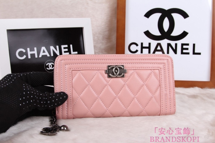 シャネル 長財布 財布  ラウンドファスナー レディース BOY CHANEL/ボーイシャネル ラムスキン キルティング マトラッセ ピンク A48652