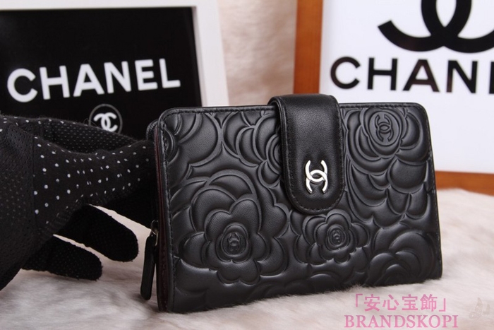 シャネル CHANEL カメリアエンボス 財布 二つ折り ブラック*クラレット A50087