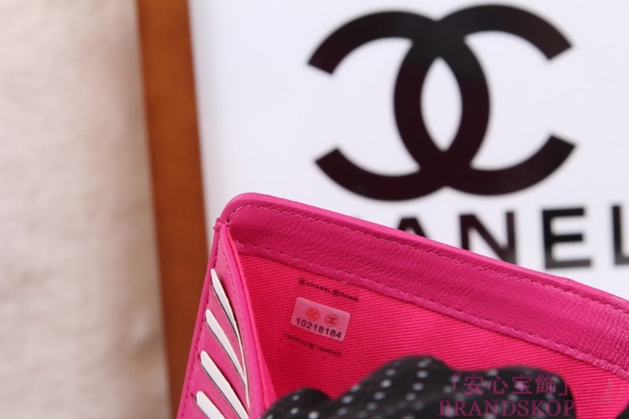 シャネル CHANEL カメリアエンボス 財布 二つ折り ローズ A50087