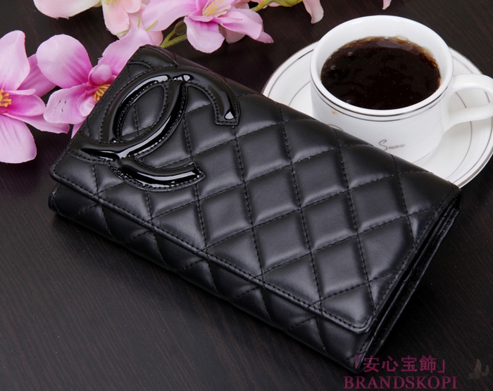 シャネル CHANEL 長財布 二つ折り カンボンライン レザー ココマーク キルティングA46645m/A46645n