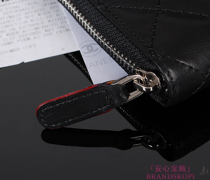 CHANEL（シャネル）ラムスキン マトラッセ ラウンド長財布 A48982 ブラック