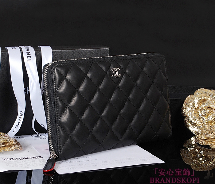 CHANEL（シャネル）ラムスキン マトラッセ ラウンド長財布 A48982 ブラック