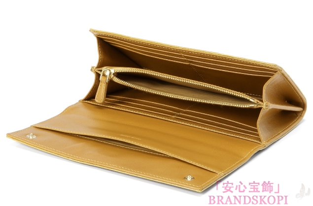 ミュウ ミュウ　2013年春夏新作ST.COCCO LUX二つ折り 長財布 5M1109 NKG F0506