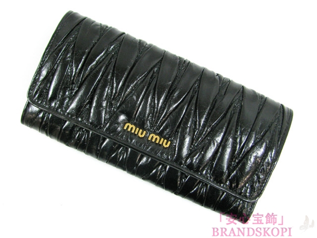 miu miu（ミュウミュウ）ＺＩＰ長財布/ブラック(金具：ゴールド)/レザー5M1109