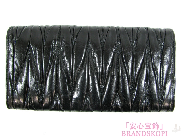miu miu（ミュウミュウ）ＺＩＰ長財布/ブラック(金具：ゴールド)/レザー5M1109