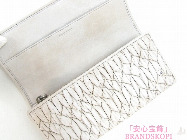 miu miu（ミュウミュウ）ＺＩＰ長財布/CERA/ライトベージュ（やや白混じり）（金具：ゴールド）/レザー(5M1109)