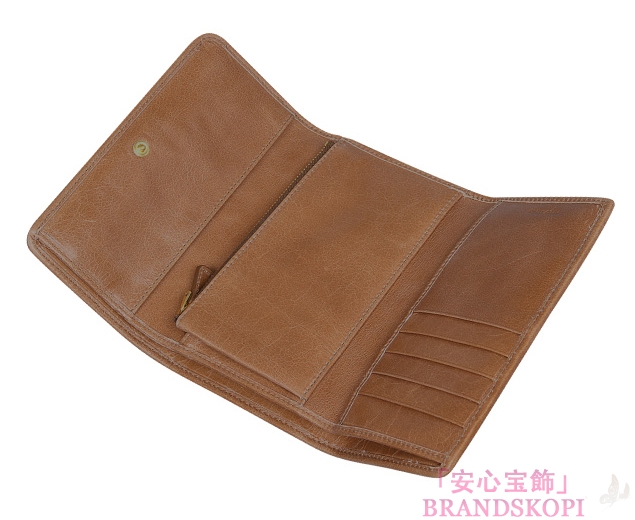  ミュウ ミュウ　11/12年秋冬新作MATELASSE LUX三つ折り中財布5M1097 QI9 F0401 