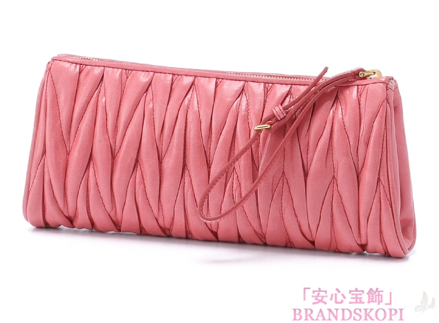 ミュウ ミュウ　2013年春夏新作MATELASSE LUXストラップ付 ポーチ 5N1455 QI9 F0028