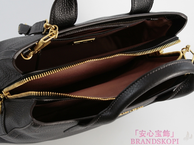 ミュウミュウ(miumiu) - RN0889VIT CARIB NEROシキリF付縦トートSD