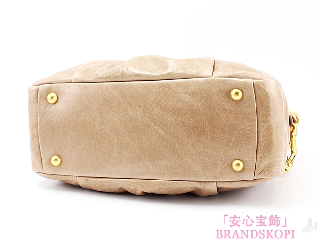 ミュウミュウ(miumiu) - RL0048VI LUX CAMMEOボックス型ハンドバッグSD付き