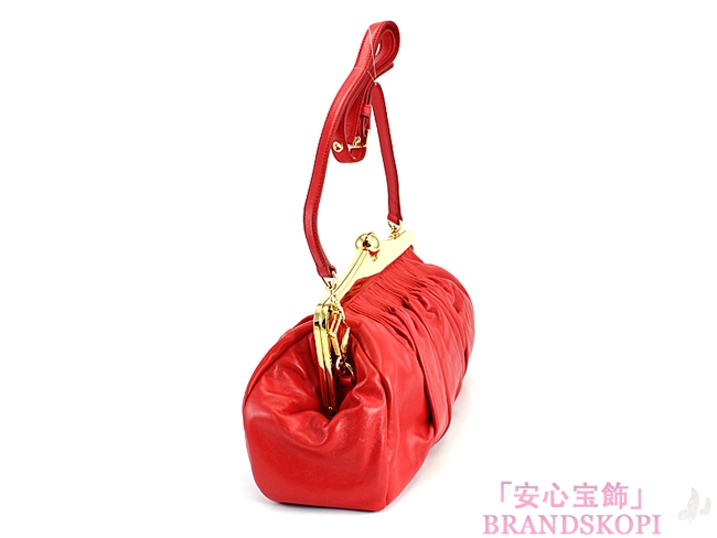 ミュウミュウ(miumiu) - RP0330NAPPA ROSSO31ガマ口蓋斜めSD